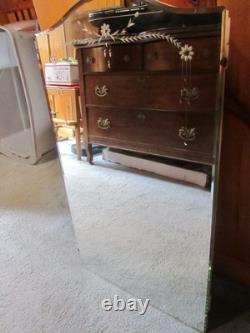 Vtg 1950s Medicine cabinet beautiful archtop beveled and engraved mirror
