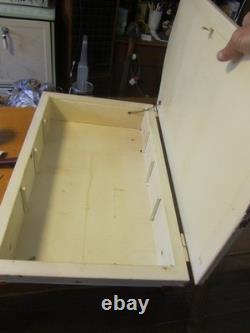Vtg 1950s Medicine cabinet beautiful archtop beveled and engraved mirror