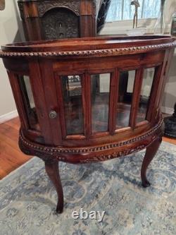 Vtg Oval Vitrine Display Cabinet Queen Anne Style Solid Mahogany Beveled Glass