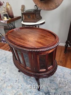 Vtg Oval Vitrine Display Cabinet Queen Anne Style Solid Mahogany Beveled Glass