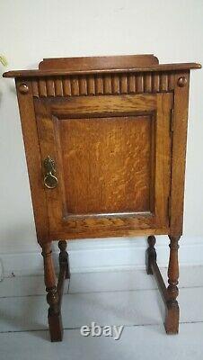 Waring & Gillows Oak Pot Cupboard Bedside Cabinet