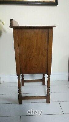 Waring & Gillows Oak Pot Cupboard Bedside Cabinet